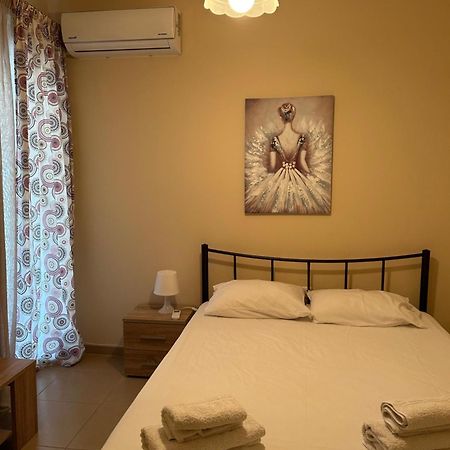 Апартаменти E & F Sea View Flat Неа-Перамос Екстер'єр фото